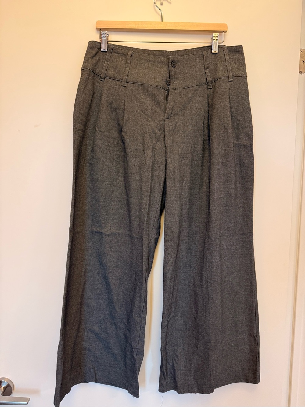 Urban Outfitters Men's Wide-Leg Dress Pants — Charcoal